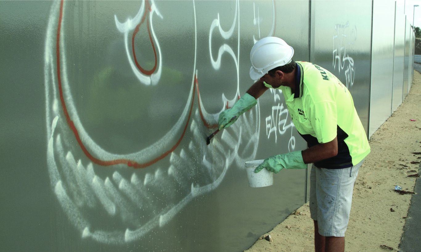 Tips to to remove graffiti