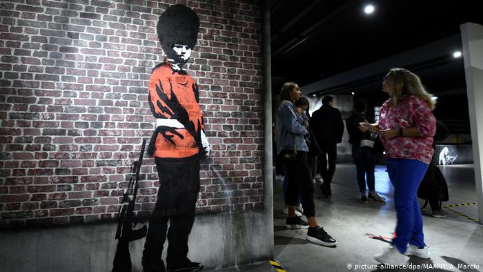 Basky, his world | Banksy genius or vandal